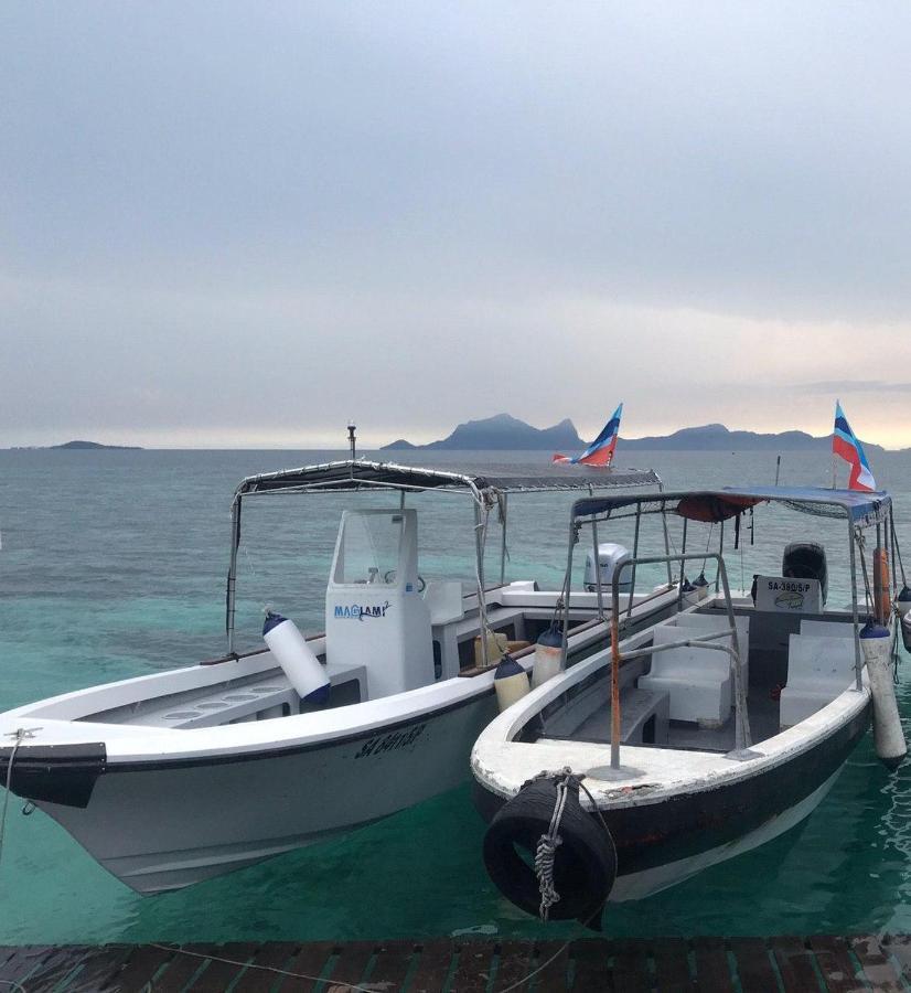 Maglami-Lami Water House Villa เซมปอร์นา ภายนอก รูปภาพ