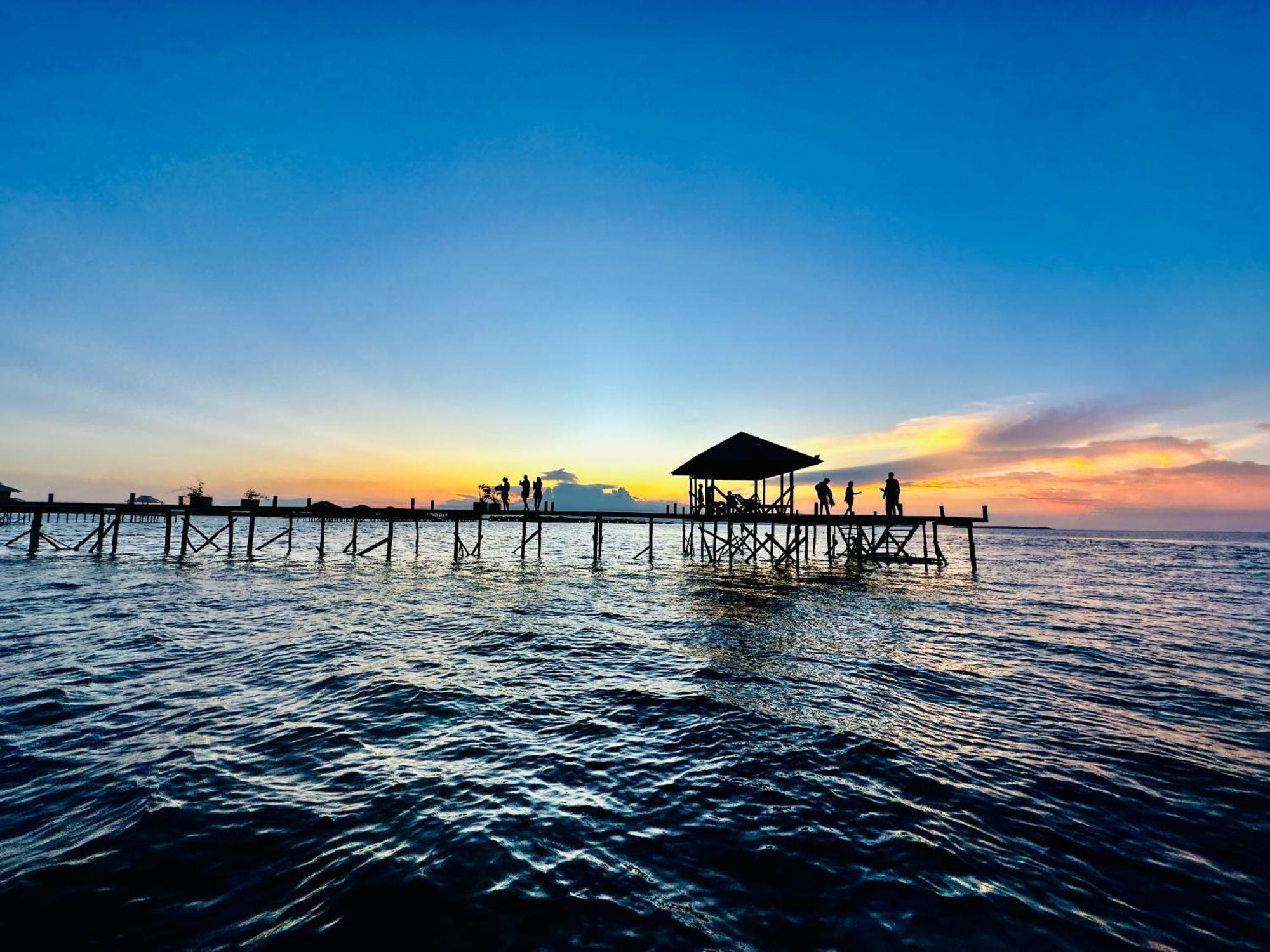 Maglami-Lami Water House Villa เซมปอร์นา ภายนอก รูปภาพ
